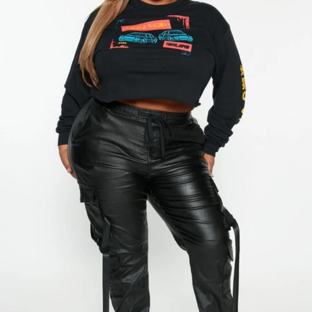 Faux Leather Cargo Joggers (M) - Picture 4 of 6